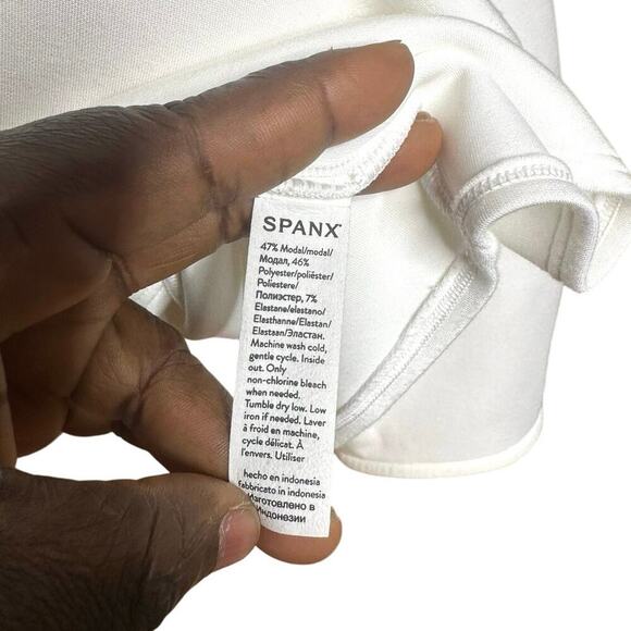 Spanx Women's AirEssentials Desk to Dinner Elbow Sleeve Top Size Large - Picture 11 of 11